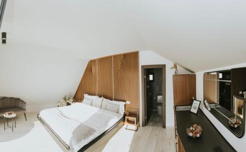 Buhalnita House | Azimuth