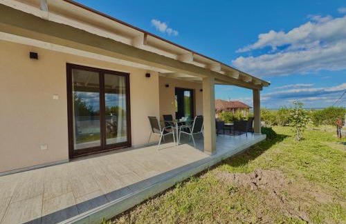 Balatonalmadi Apartment | Azur Villa 3 - Panoramic Escape