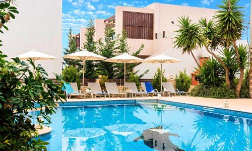 Skaleta Villa | Azure Horizon Villa Heated Pool Beach at 550 m