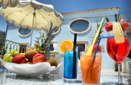 Santa Tecla Bed & Breakfast | B&B Acireale - Il Cavalluccio Marino Fronte Mare