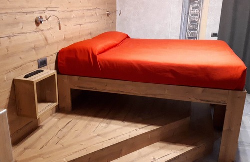 Madonna di Tirano House | B&B Corte Rossa