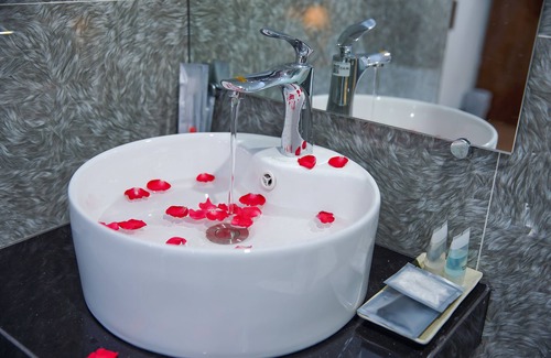 Quan Hoa Hotel | B & B Hotel Quan Hoa