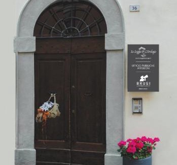 Contrada Castello Bed & Breakfast | B&B La Loggia e L’Orologio