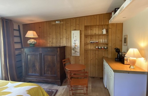 Tremolat Bed & Breakfast | B&B Les Truffières near an inn, in Trémolat