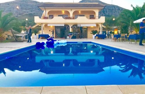 Monte Sant'Angelo Apartment | B&B Santa Lucia
