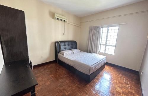 Baharu Apartment | B12-8@pd marina resort