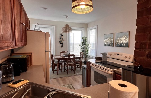 West New Haven Apartment | B2-2-Gorgeous-Shiny 4 BR-2 FULL BATH