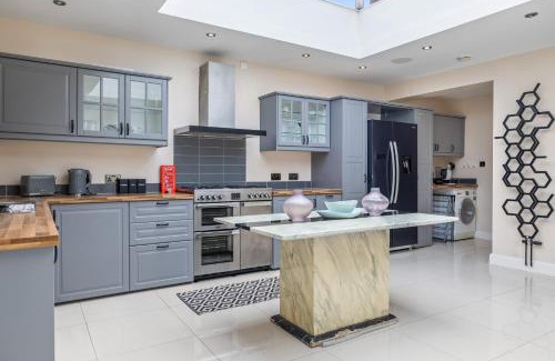 Bloxwich House | B26 1Rn