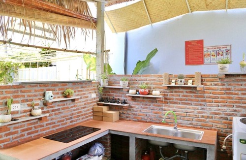 Dien Duong House | Ba's Garden Beachside Homestay