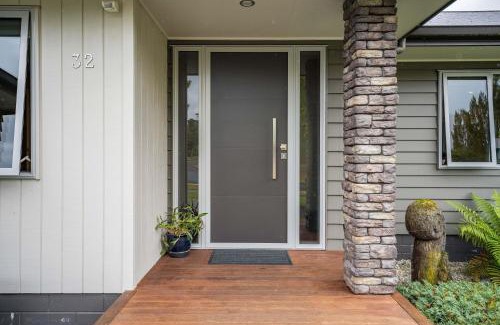 Taupo House | Bach 32 - Taupo Holiday Home