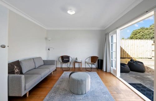 Mount Maunganui House | Bach on Pitau - Mt Maunganui Holiday Home