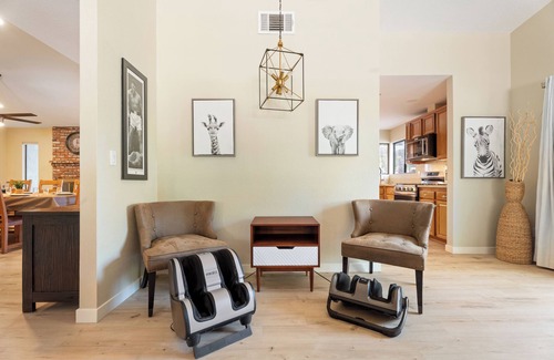 Lake Elsinore House | Backwoods Family and Friends Private Retreat