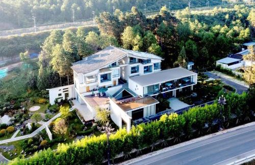 Yulong Hotel | Baique Liangqi Mountain and Sea Panoramic Hotel