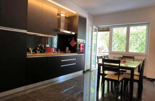 Ostiense Apartment | Balcone sul parco