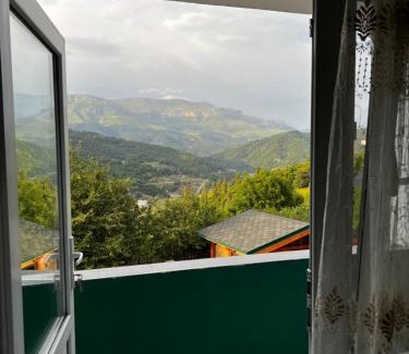 Dilijan House | Balkonchik GuestHouse