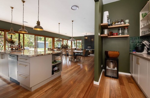 Balnarring House | Balnarring Estate | Luxe Escape with Tennis Court Pool and Spa