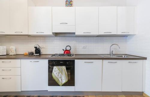 Crocetta-San Lazzaro-Modena Est Apartment | Balsamico Suites - Near Ferrari Museum & Railway