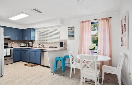 East Naples House | Bamboo Oasis A - 5 miles to Beach & Downtown