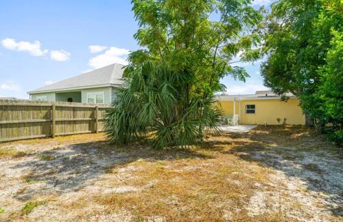 Biltmore Beach House | Banana Cabana Cottage