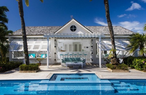 Long Island House | Bananaquit - Beach Front Villa