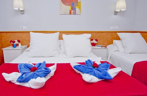 el Camp d'en Grassot i Gracia Nova House | Barcelona City Rooms