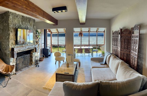 Golondrinas Ski Chalet | Bariloche front lake house, Les 2 Chalets, amazing view and location!