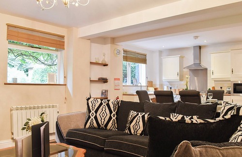 Denton Cottage | Barn Terrace - 28972