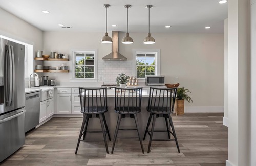 Morganton House | Barndominium w/heated pool, pickleball, hot tub, great views