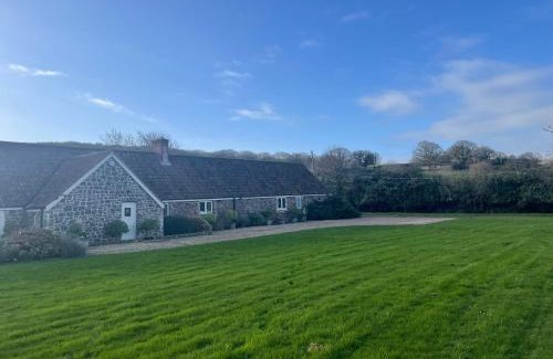 Holford House | Barton Cottage