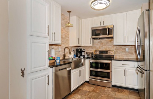 Gatlinburg House | Basecamp Gatlinburg. Walk to all the Gatlinburg attractions!