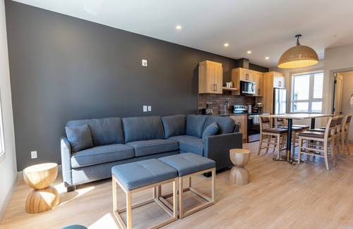 Revelstoke Hotel | Basecamp Suites Revelstoke