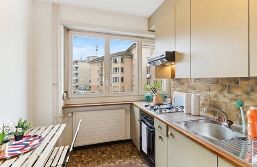 Sihlfeld Apartment | Basic Apartment in vibrant residential part of ZH!
