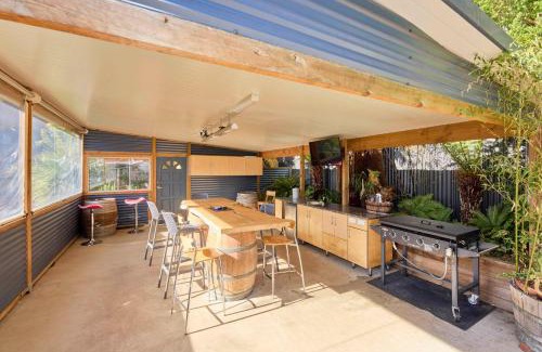 West Launceston Apartment | Basin Road Guesthouse