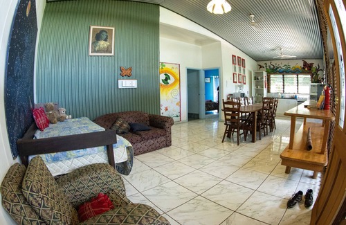 Batchelor House | Batchelor Butterfly Farm