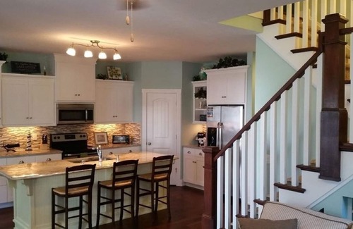 Marblehead House | Bay Point Experience