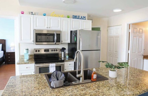 St. Petersburg - Clearwater Apartment | Bay View, Pool, 5 min St Pete Beach @ Dolphin Bay
