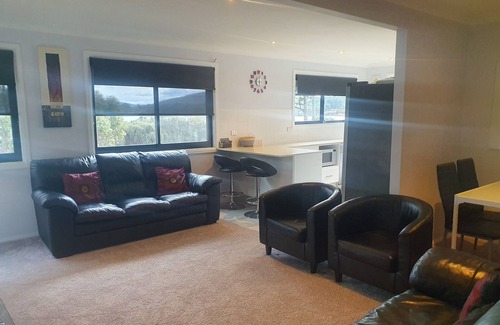 Lunawanna House | Bayside Retreat - Lunawanna, Bruny Island