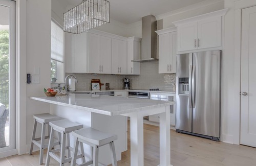 Villa Lago House | Baytowne Breeze - NEW 4B/4.5B with 2 Golf carts!