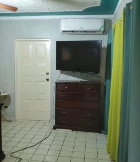 Reading House | Bayview Luxury Retreat