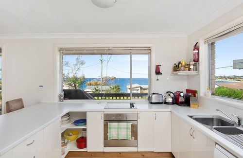 Mollymook Beach House | Bayview - Magnificent Mollymook Beach