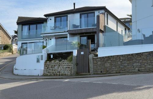 Carbis Bay Apartment | Bayvista