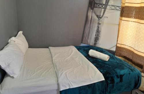 Paarl House | BDC Paarl Accommodation and Guest House