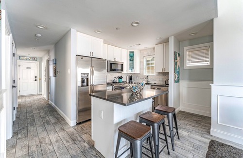 North End Condo | Beach Block In OCNJ between 7th & 8th St! w/elevator - 5 Bd/4 Bath, Sleeps 16