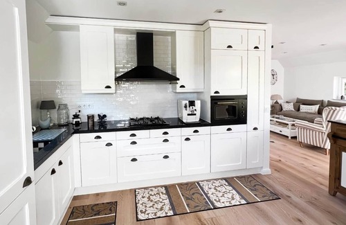 Heel House | Beach Cottage