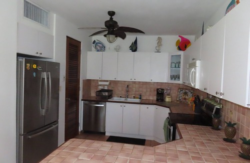 Puntas Villa | BEACH-FRONT GATED COMMUNITY-POOL TENNIS GYM 2061 SQ FT
