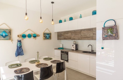 Kolan Apartment | Beach front villa Katja