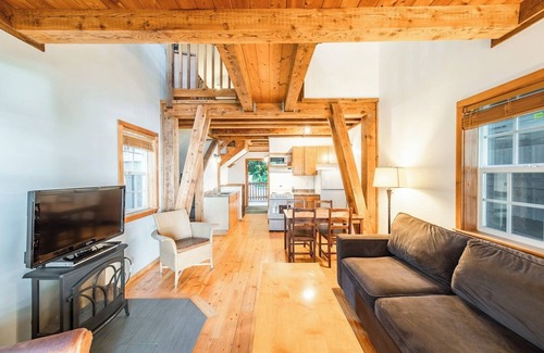 Ucluelet Cabin | Beach Front w/2 Private Decks! With Ocean Views! Ocean Oasis