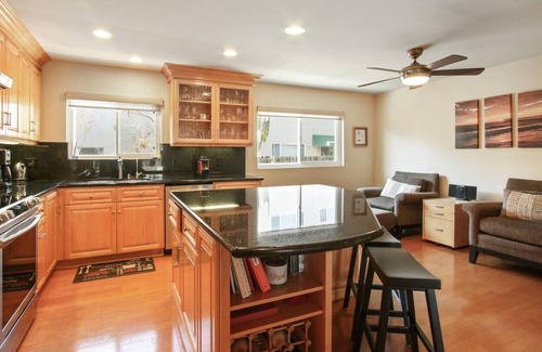 Hermosa Beach House | Beach home with A/C a few blocks from the Beach!nn