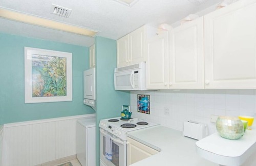 West Bay Apartment | Beach Living at Villas Pappagallo Beachfront 22