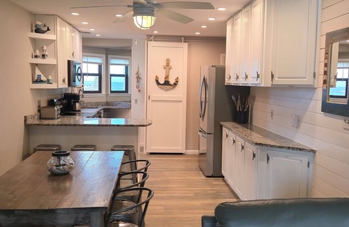 Gulf Shores House | "BEACH MEISTER" We Supply Everything! Free Parking-LOCATION-Fun-Easy & Relaxing!